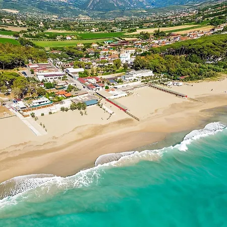 Marechiaro Pool & Restaurant 3* Paestum