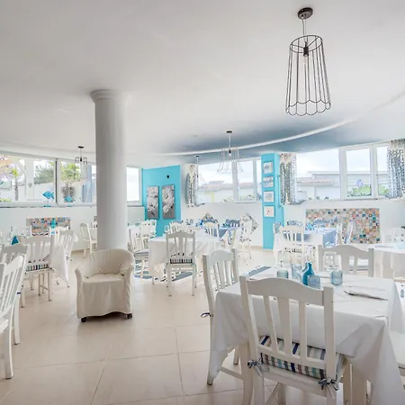 بيت ضيافة Marechiaro Pool & Restaurant بييسْتوم