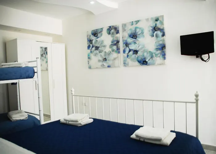 بيت ضيافة Marechiaro Nostrum *